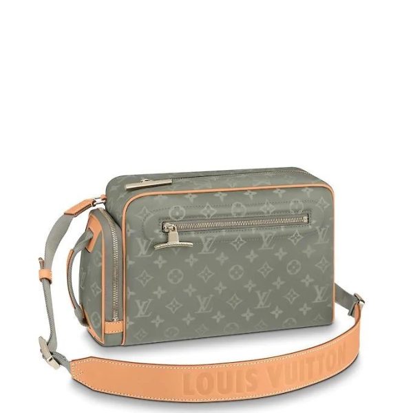 Louis Vuitton Camera Bag M43884